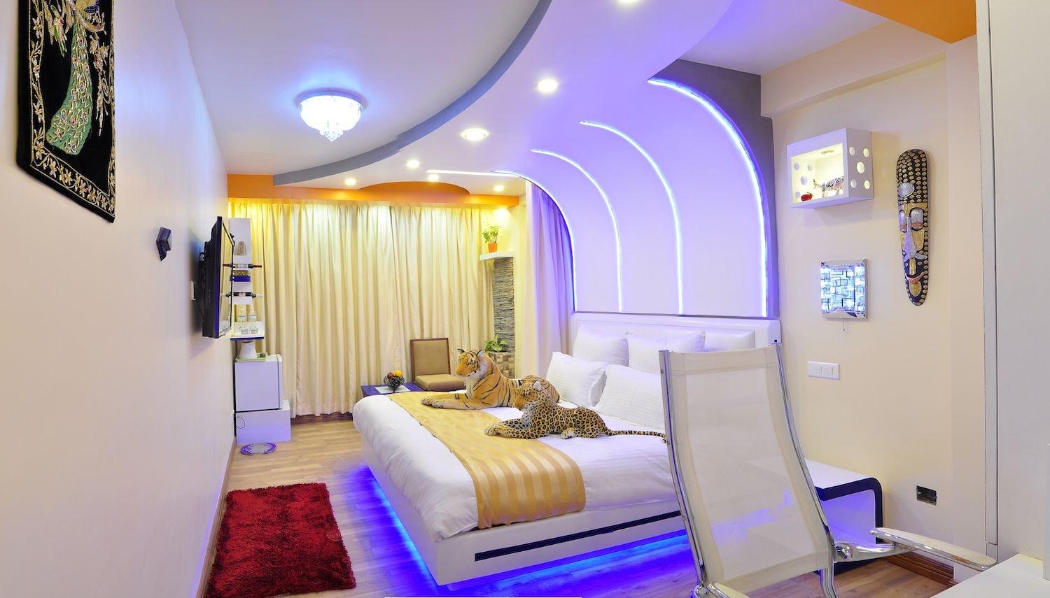 Royal Penguin Boutique Hotel & Spa Kathmandu Exterior foto