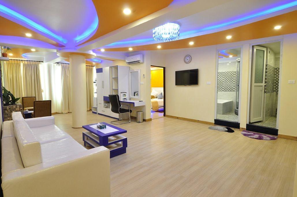 Royal Penguin Boutique Hotel & Spa Kathmandu Exterior foto