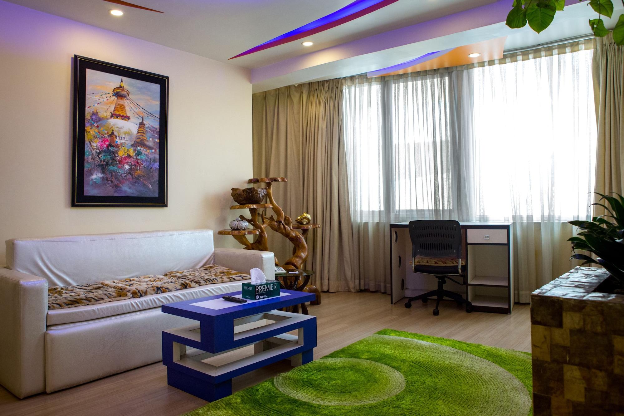 Royal Penguin Boutique Hotel & Spa Kathmandu Exterior foto