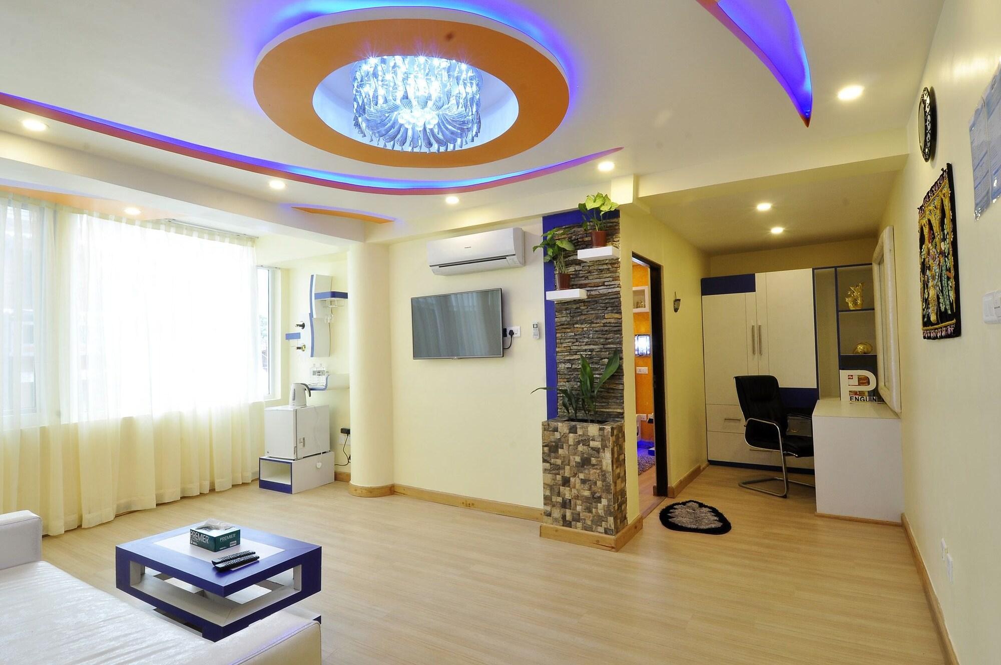 Royal Penguin Boutique Hotel & Spa Kathmandu Exterior foto